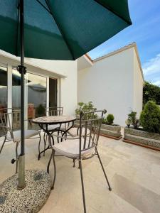 Balkón nebo terasa v ubytování Apartment in Povlja with terrace, air conditioning, WiFi, washing machine 3419-3