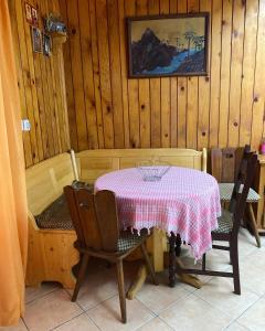 Restaurant o un lloc per menjar a Vikendica na Drini