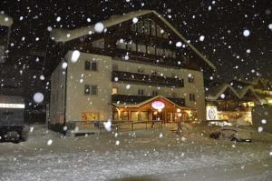 Hotel Sciatori v zimě