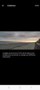 a screenshot of a webpage with a picture of the ocean at Maison individuelle plein pied in Bray-Dunes