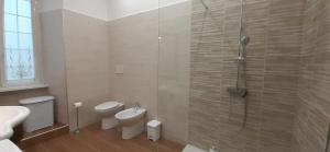 Kép Pini di Roma-New and cozy apt in Rome city center- Metro A "Re di Roma" szállásáról Rómában a galériában