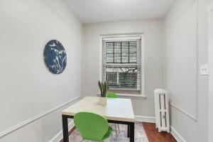 Gallery image of Chic & Contemporary Studio Apartment - Bstone 120 in Chicago