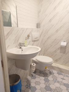 Koupelna v ubytování Kołobrzeg-hotel Polonia apartament 207