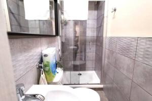 Kopalnica v nastanitvi Great Central Location 1BED APT Off OConnell ST