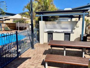 Photo de la galerie de l'établissement Mariner Resort Comfort - unit 165, à Geraldton