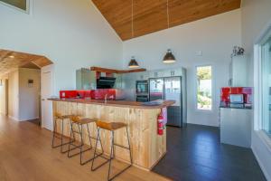 Kuchyň nebo kuchyňský kout v ubytování Ocean Cliff