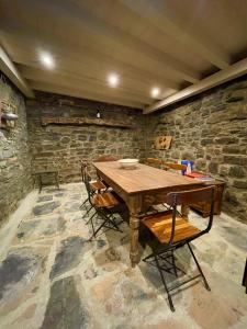 Fotografie z fotogalerie ubytování Romantic home stone with amazing view lake of Como and Oleandra v destinaci Laglio