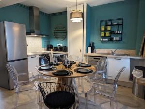 Fotografie z fotogalerie ubytování Maison spacieuse avec terrasse, proche CNDBI, idéale pour familles et événements, animaux acceptés. - FR-1-653-249 v destinaci Saint-Yrieix-sur-Charente