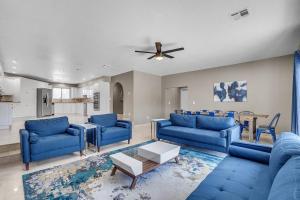 Grand Casa 7 Bdr/4 Ba 15 Beds Sleeps up to 24