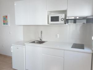 Kuchyň nebo kuchyňský kout v ubytování Apartment Zadar - Pine Diklo