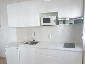 Kuchyň nebo kuchyňský kout v ubytování Apartment Zadar - Pine Diklo