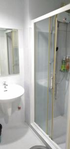 A bathroom at Sea Residence MOA by mitch