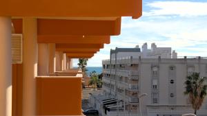 Μπαλκόνι ή βεράντα στο LUJOSO apartamento- PLAYA Canet Berenguer