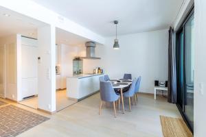 Una cocina o cocineta en Regatta Seaside Suite in Hanko