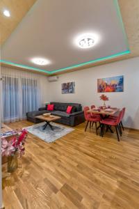 Prostor za sedenje u objektu Royal Apartman