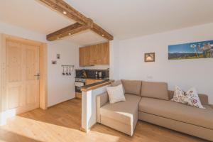 Una cocina o zona de cocina en Landhaus Sunseitn
