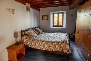 Posteľ alebo postele v izbe v ubytovaní Gîte de benque