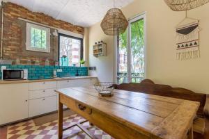 Kuchyň nebo kuchyňský kout v ubytování La maison du palefrenier + 6 fotografií