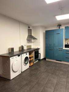 Kuchyň nebo kuchyňský kout v ubytování Monteurzimmer - Karlsbad