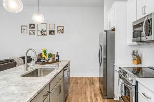 A cozinha ou kitchenette de This Listing has been duplicated