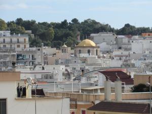 A general view of Crispiano or a view of the city taken from a panziókat