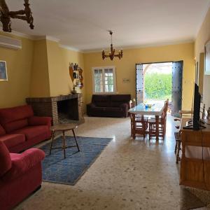 Ruang duduk di CHALET VILLA MARÍA ANTONIA