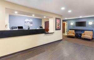 Extended Stay America Select Suites - Appleton - Fox Cities的休息区
