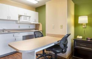 Kuchyňa alebo kuchynka v ubytovaní Extended Stay America Suites - Rochester - Henrietta