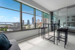 Balkón nebo terasa v ubytování Q Tower at Surfers Paradise - Self Contained & Privately Managed - Wow Stay
