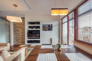 Posedenie v ubytovaní Beach Point Apartment - Neptun Park