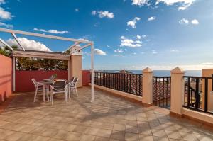 Balkón nebo terasa v ubytování Beautiful 2 Bedroom Penthouse Terrazas Del Duque