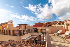 Balkón nebo terasa v ubytování Beautiful 2 Bedroom Penthouse Terrazas Del Duque