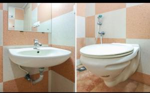 Duas fotografias de uma casa de banho com WC e lavatório. em ROYAL INN em Trivandrum
