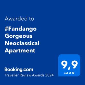 ein blaues Schild mit dem Text, der dem fargo grosvenornsic verfahren verliehen wurde in der Unterkunft #Fandango Gorgeous Neoclassical Apartment in Thessaloniki