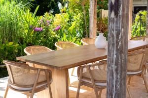 Zahrada ubytování Tropical Villa Indah - Private Jungle Oasis with Pool & Views + 24 fotografií