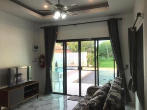 TV a/nebo společenská místnost v ubytování Villa ,70m2, piscine,2 chambres