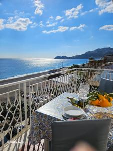 Gallery image of BAGLIO SUL MARE Letojanni Taormina in Letojanni