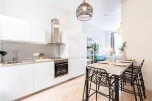 Køkken eller tekøkken på Lille centre - Nice flat with terrace!