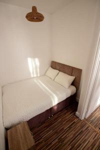 Un ou plusieurs lits dans un hébergement de l'établissement Modern fully-equipped apartment in a calm area