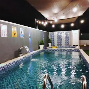 Bazén v ubytování ZR D'Pusu Homes, GongBadak wt Private Pool nebo v jeho okolí