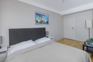 Zdjęcie z galerii obiektu Apartment Kröllgasse I contactless check-in w Wiedniu