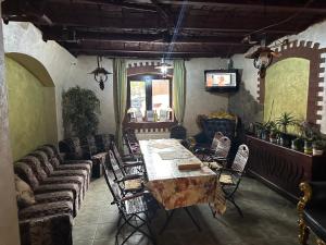 Restaurant o un lloc per menjar a Casa Dunarea by Genco