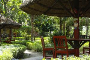 Jardí fora de Forest Hideaway Resort Pvt Ltd