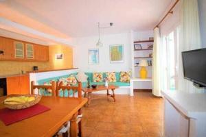 Kuchyňa alebo kuchynka v ubytovaní Sa Calma Beach House
