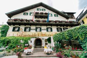 Gallery image of Hotel Gasthof zur Post in Sankt Gilgen