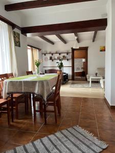 Φωτογραφία από το άλμπουμ του Idill Üdülőház σε Tiszafured