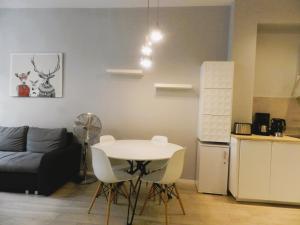 Kuchyňa alebo kuchynka v ubytovaní Apartament Donnka