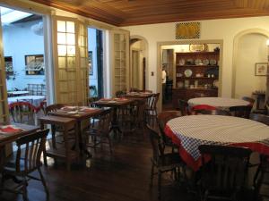 ห้องอาหารหรือที่รับประทานอาหารของ Pousada da Alcobaça