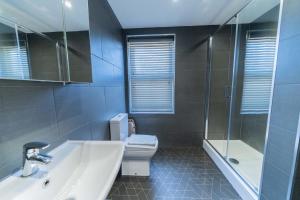Koupelna v ubytování **Luxury one bedroom flat**