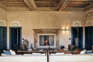 Relais Castello di Morcote的休息区
